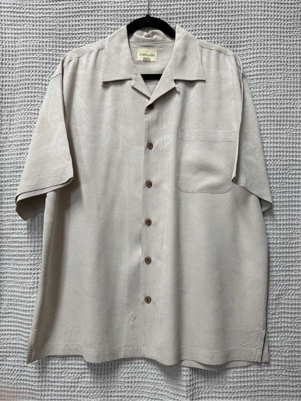 Joseph & Feiss 100% Silk Light Beige Short Sleeve Button Down Camp Shirt
